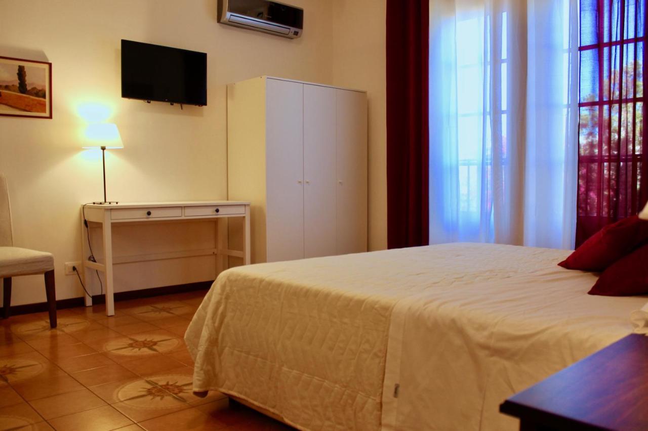 Gli Artisti Apartments & Rooms Bagheria Esterno foto