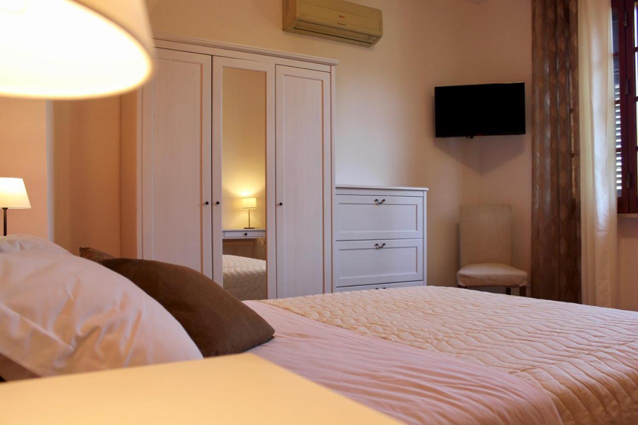 Gli Artisti Apartments & Rooms Bagheria Esterno foto