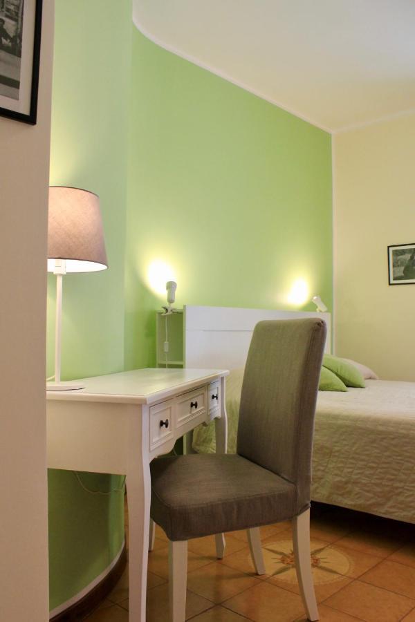 Gli Artisti Apartments & Rooms Bagheria Esterno foto