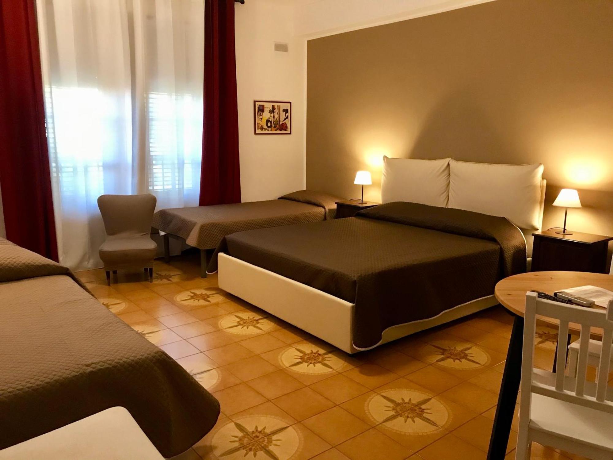 Gli Artisti Apartments & Rooms Bagheria Camera foto