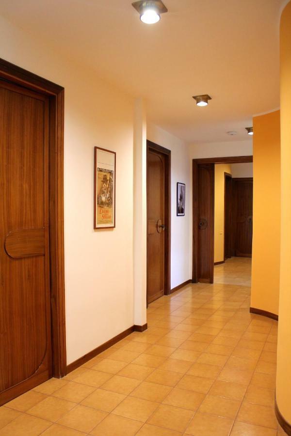 Gli Artisti Apartments & Rooms Bagheria Esterno foto